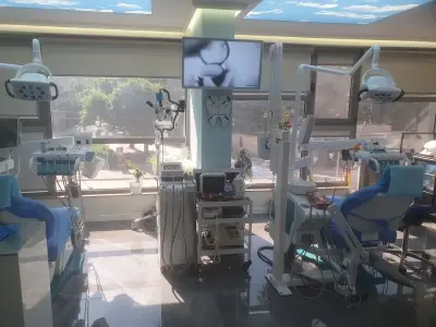 Dr. Dani Yakub