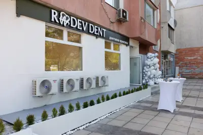 Д-р Андон Радев Дентална практика/RADEV DENT