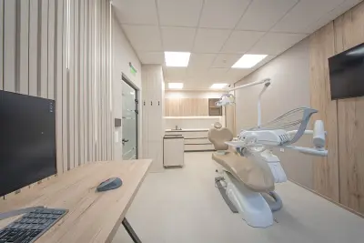 Дентална практика - DENTACARE