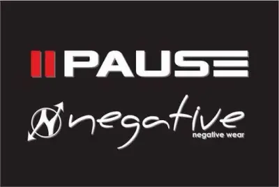 Pause Jeans & Negative Shumen