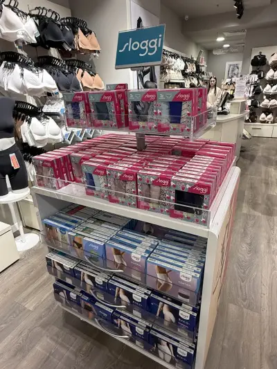 Триумф West Mall Люлин- original monobrand store