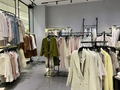 Bellissima Woman Fashion