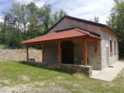 Параклис Свежен