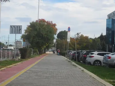 Площад Ручей