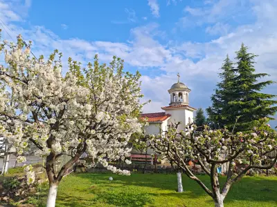 Храм Свети Иван Рилски, село Брястово