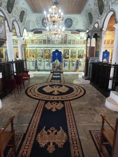 Храм „Успение Богородично“