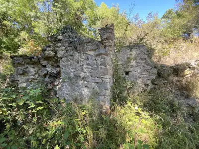 Църква Св. Параскева (руини)