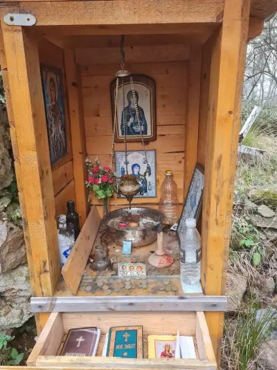 Църква Св. Параскева (руини)