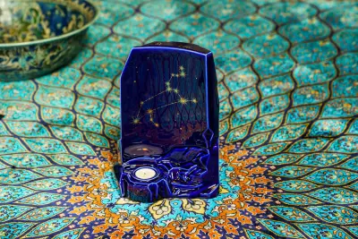 Pulvis Art Urns
