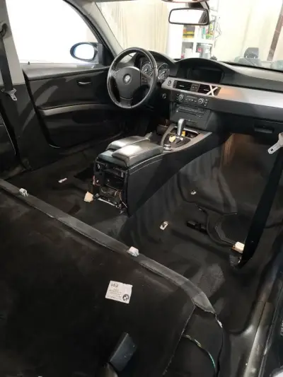 D&S Auto Detailing | Полиране и пастиране на автомобили | Пастиране на фарове | Керамични покрития | Интериорен