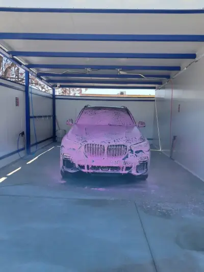 CAR WASH HAPPY