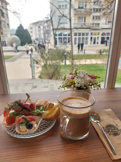 Lulu Cafe