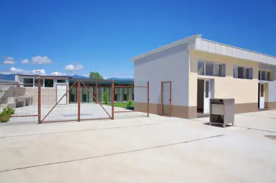 хотел за кучета Доктор Кости