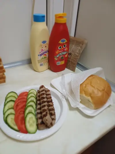 Cafe Pit Stop (бензиностанция СИ КОМЕРС)