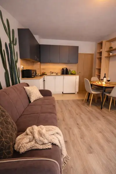 Mountain View Escape - Cozy Apt with Private Parking