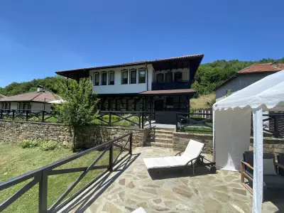 Къща за гости Лъките (Lakite guest house)
