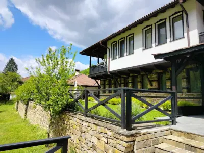 Къща за гости Лъките (Lakite guest house)