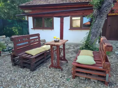 Emena Art Guesthouse