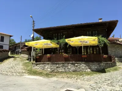 Къща за гости „Кафеджийницата“ (Kafedzhiynitsata Guest House)