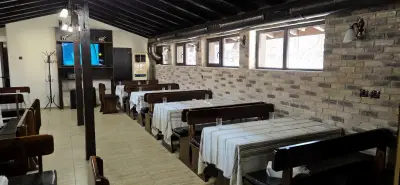 Къща за гости и ресторант Скакля