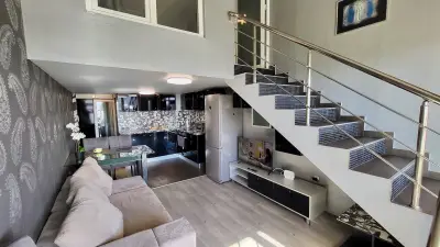Cozy apartments for short-term rent DEMOСRACIA / Комфорт и стиль: квартира с панорамой города