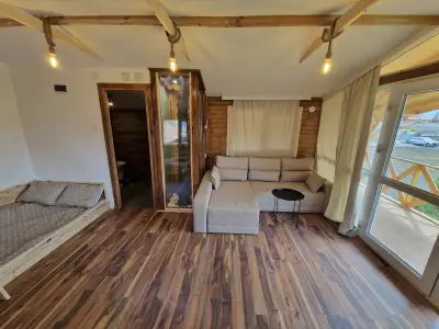 Guest House - Къща на дърво