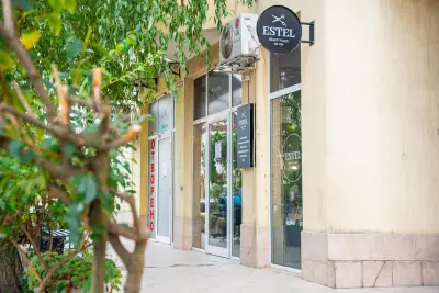 Estel Beauty Place | Балеаж, Плитки, Канекалон, Екстеншъни за коса, Грим, Маникюр, Официални прически