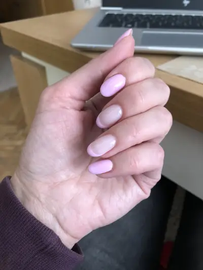 Nnails