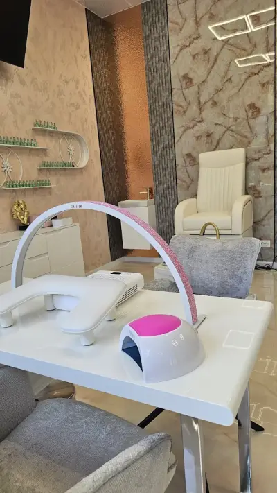 M.A.Y. Beauty Studio by Асинка Огнянова