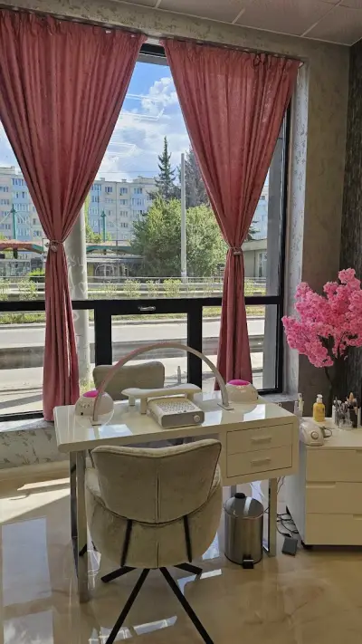 M.A.Y. Beauty Studio by Асинка Огнянова