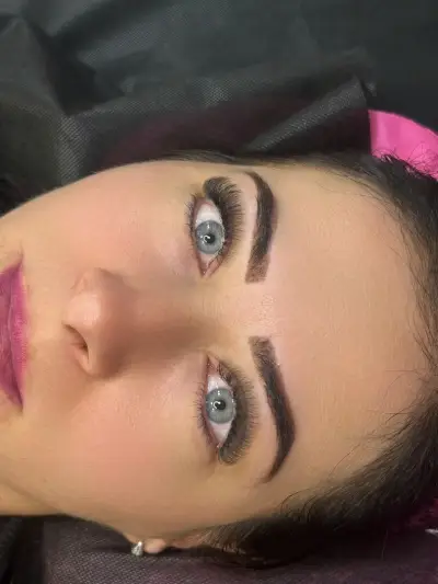 Емилия Станчева / Lashes