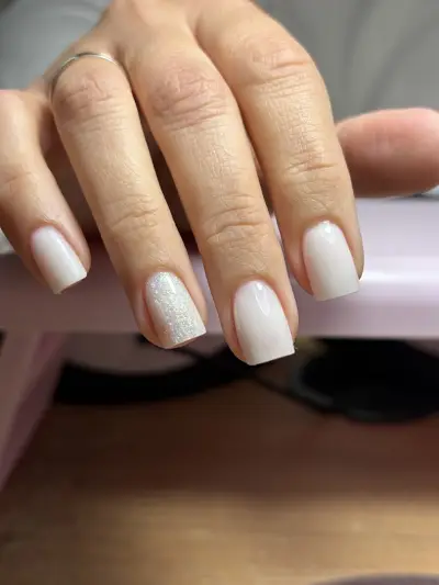 Маникюрница
