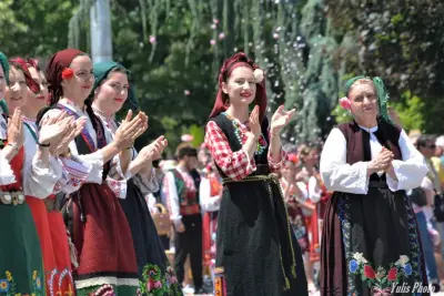 Народно Читалище "Жар 2002"
