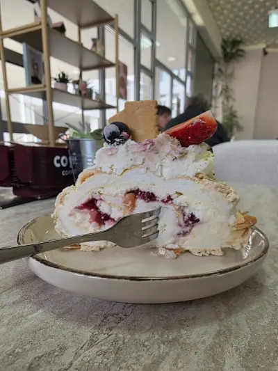 BISCOTTO coffee & cakes