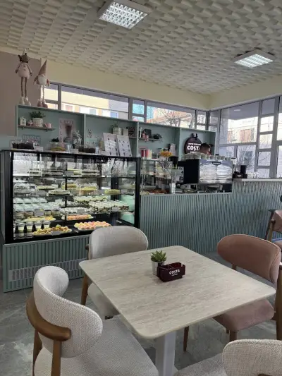 BISCOTTO coffee & cakes