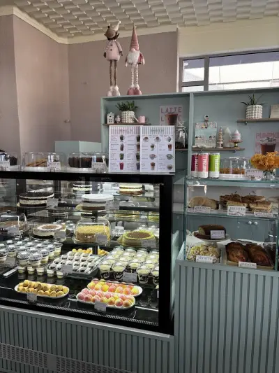 BISCOTTO coffee & cakes