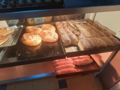 Пекарна При Борката - банички и други закуски