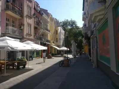 La Marquise