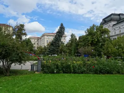 Градината на Галерия „Квадрат 500“