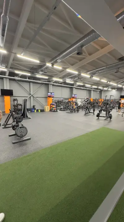 Athletic Fitness Retail Park Raykov