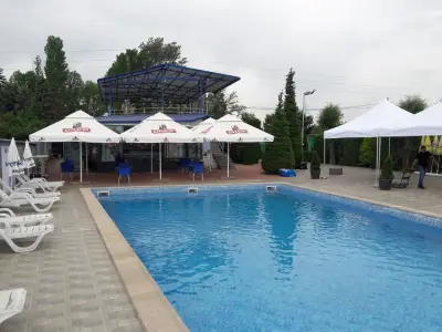Cherry Club