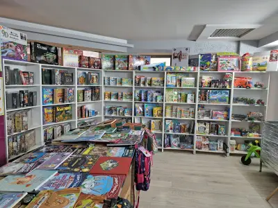 КНИЖАРНИЦА "ДЪГА"