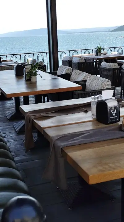 Restaurant White House