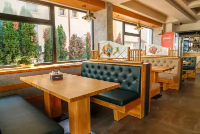 Delta Restaurant