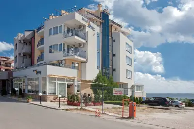 Семеен хотел Бриз