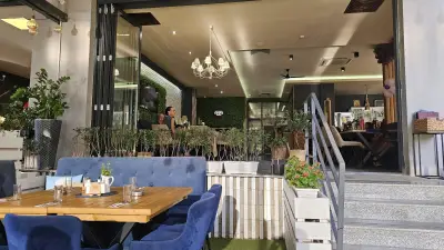 2M RestoBar