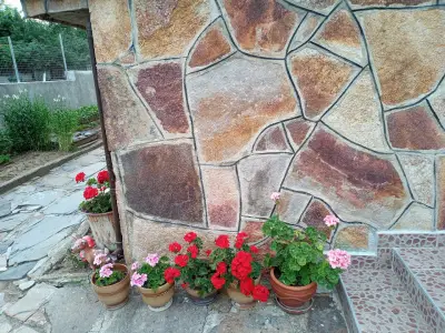 Къща за гости "Надежда" / Guest house "Nadejda"