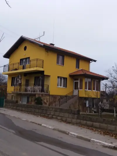 Къща за гости "Надежда" / Guest house "Nadejda"