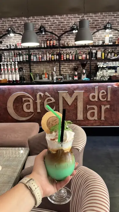 Cafe Del Mar