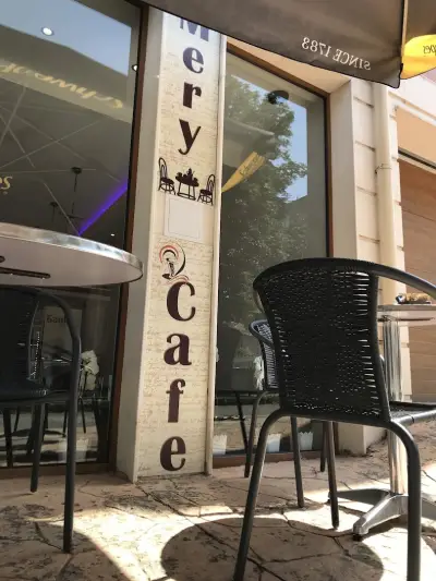 MERY CAFE
